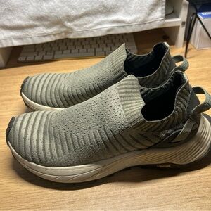 Merrell Women's Olive and Black Slip-On Sneakers